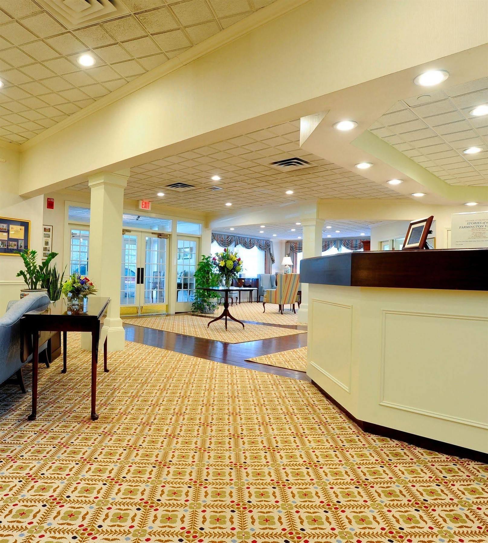 The Farmington Inn And Suites Exteriör bild